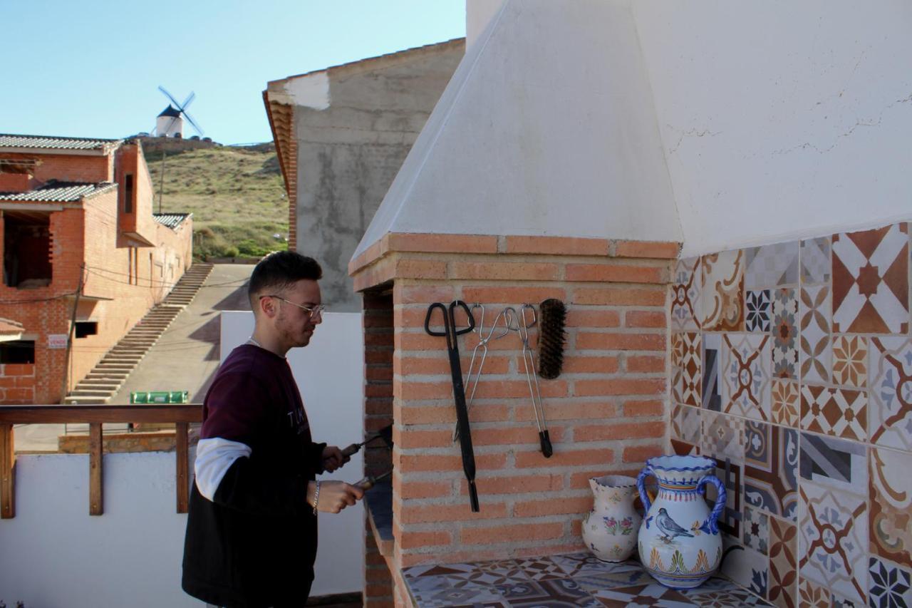 Apartamentos Oncemolinos Con Desayuno Consuegra Eksteriør bilde